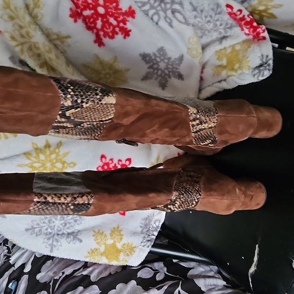 Sam Edelman knee high boots size 7 Brown suede with Snake skin - Picture 3 of 6
